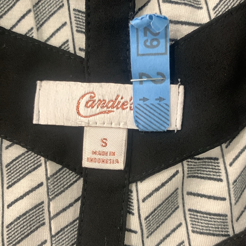 Candie's Scoop Neckline White & Black Geometric Design Tank Top Women's Size S - Picture 7 of 8